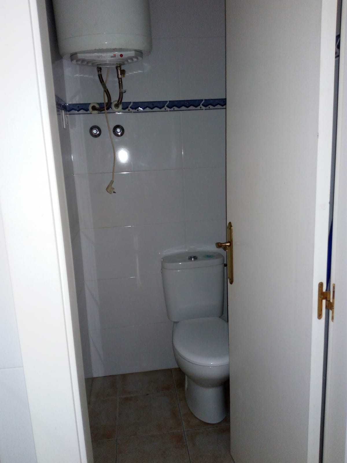 Alquiler de local comercial en Calle Arenal