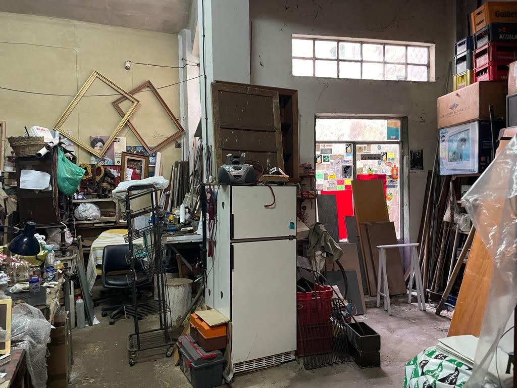 Local a la venta con grandes posibilidades