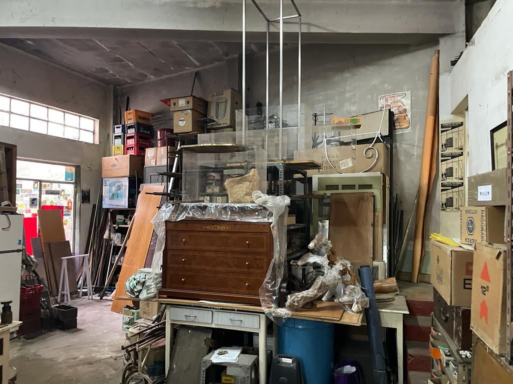 Local a la venta con grandes posibilidades