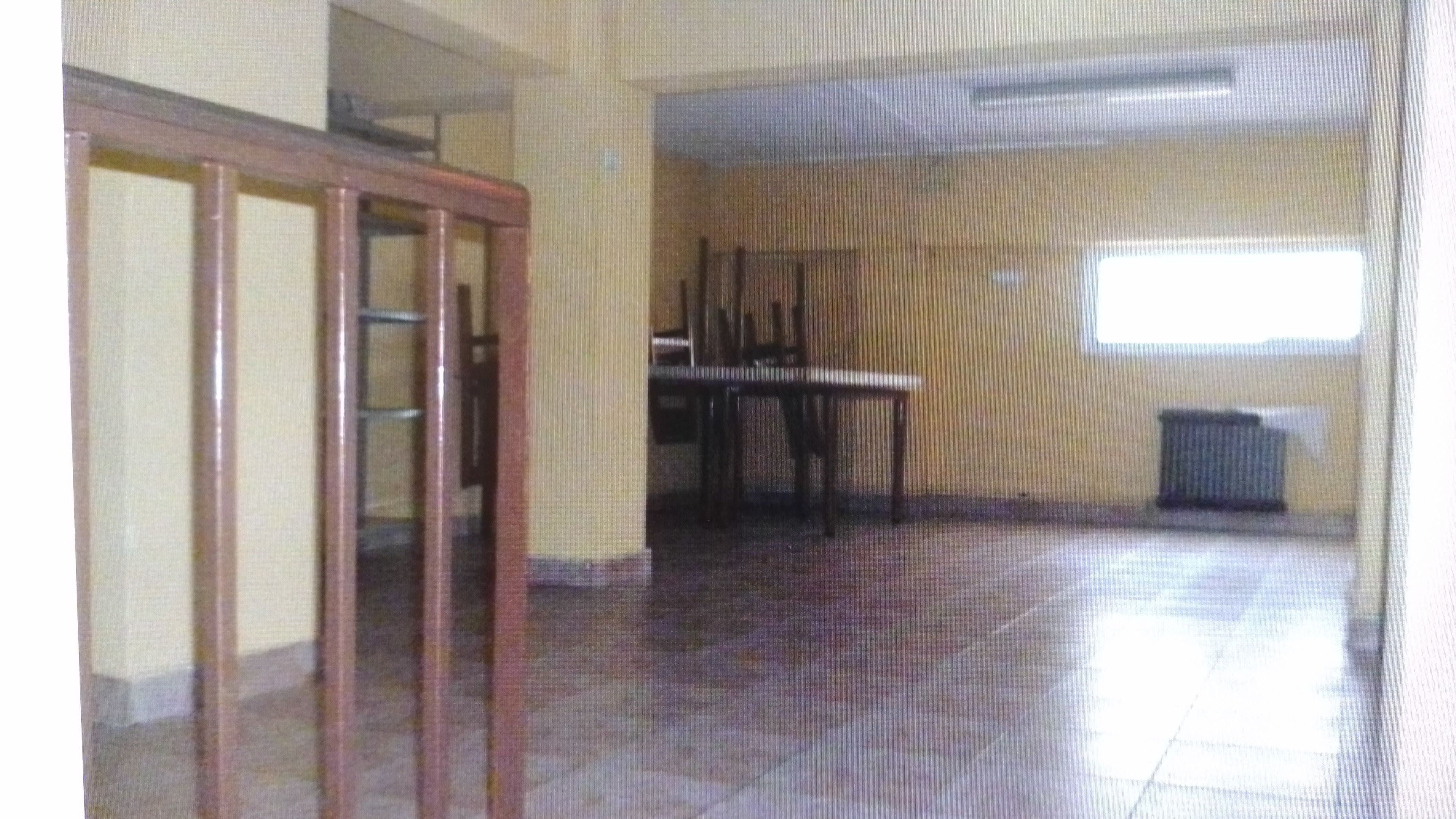 Local for sale in the city center