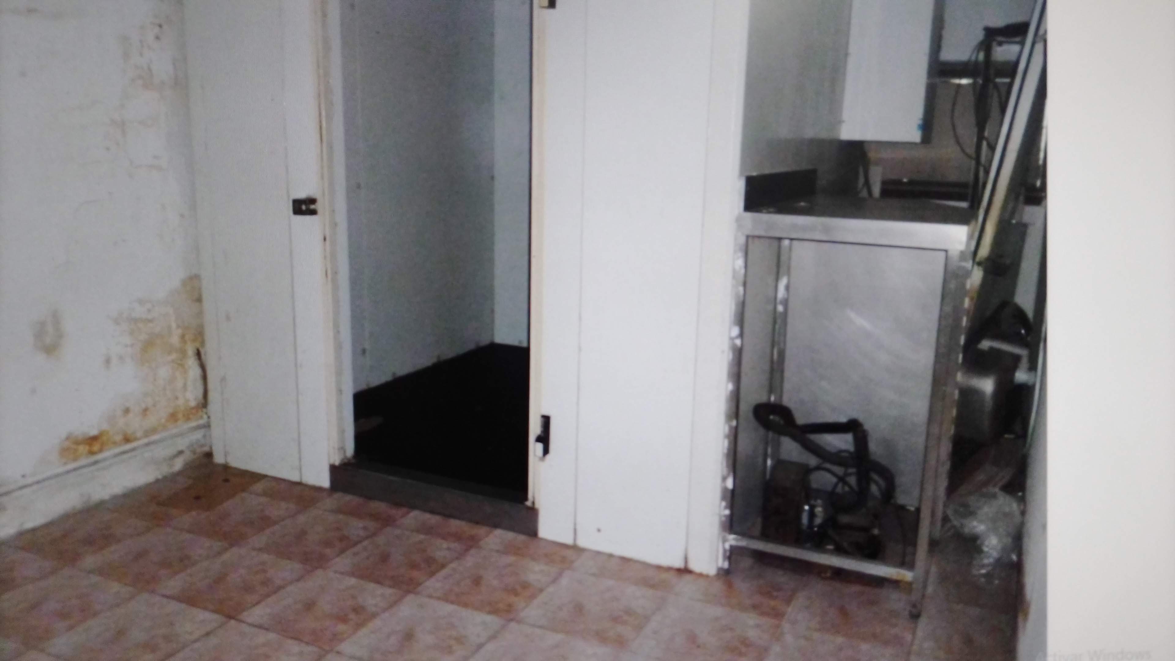 Local for sale in the city center