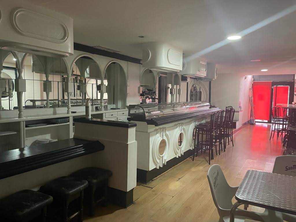 Alquiler de bar/restaurante en el centro de la ciudad