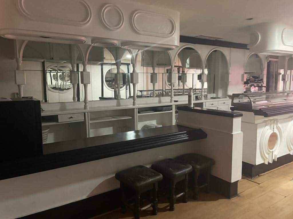 Alquiler de bar/restaurante en el centro de la ciudad